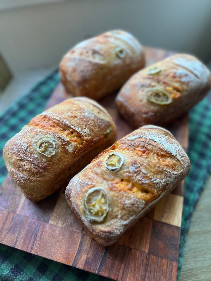 Cheddar Jalapeño Mini Loaf