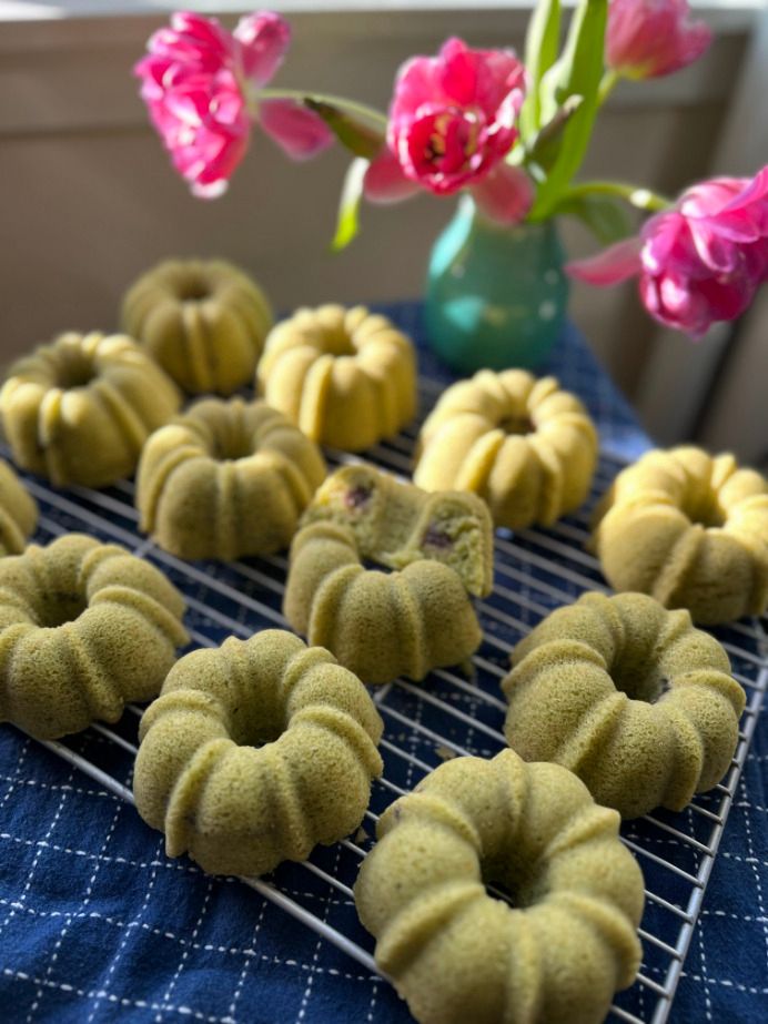Matcha Mochi Red Bean Cake