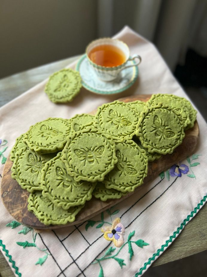 Matcha Shortbread Cookies